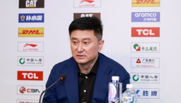 kaiyun-继续执教广东！跟队记者曝杜锋身体无碍：忽上吐下泻才到医院急诊